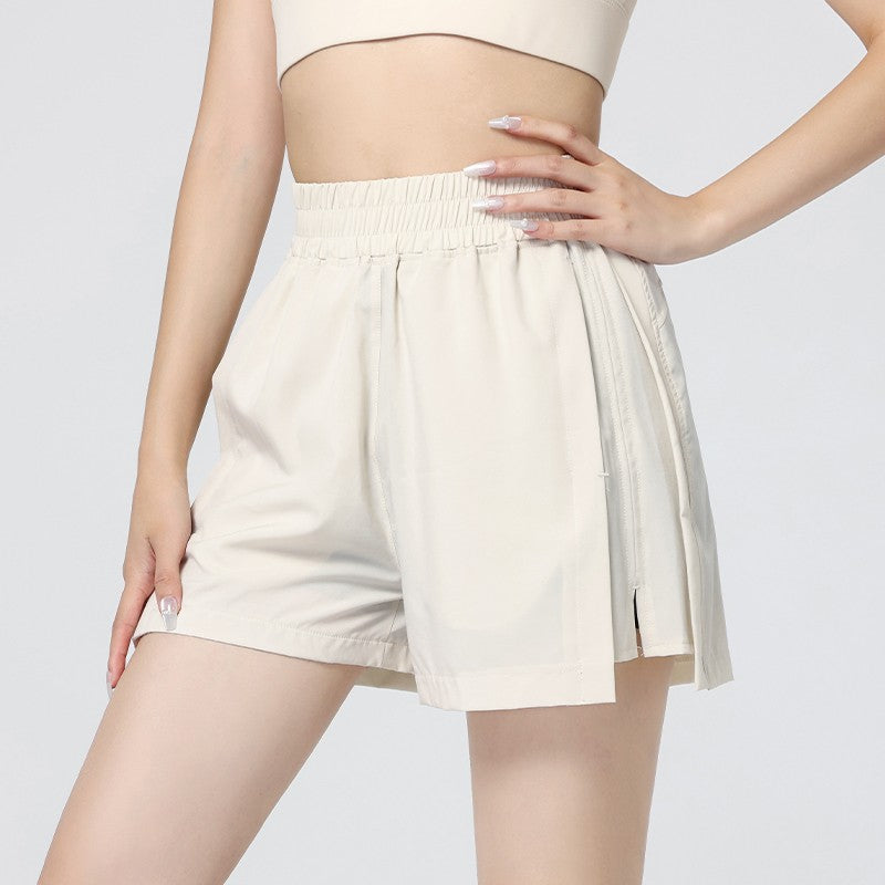 Shorts feminino com cintura de elástico e bolsos